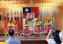 台南榮家熱愛舞蹈的長輩們，組成一支長青健康躍躍隊，今年多次對外競賽；其中，參加台南市政府主辦樂齡活力秀，更榮獲機構組第一名佳績。